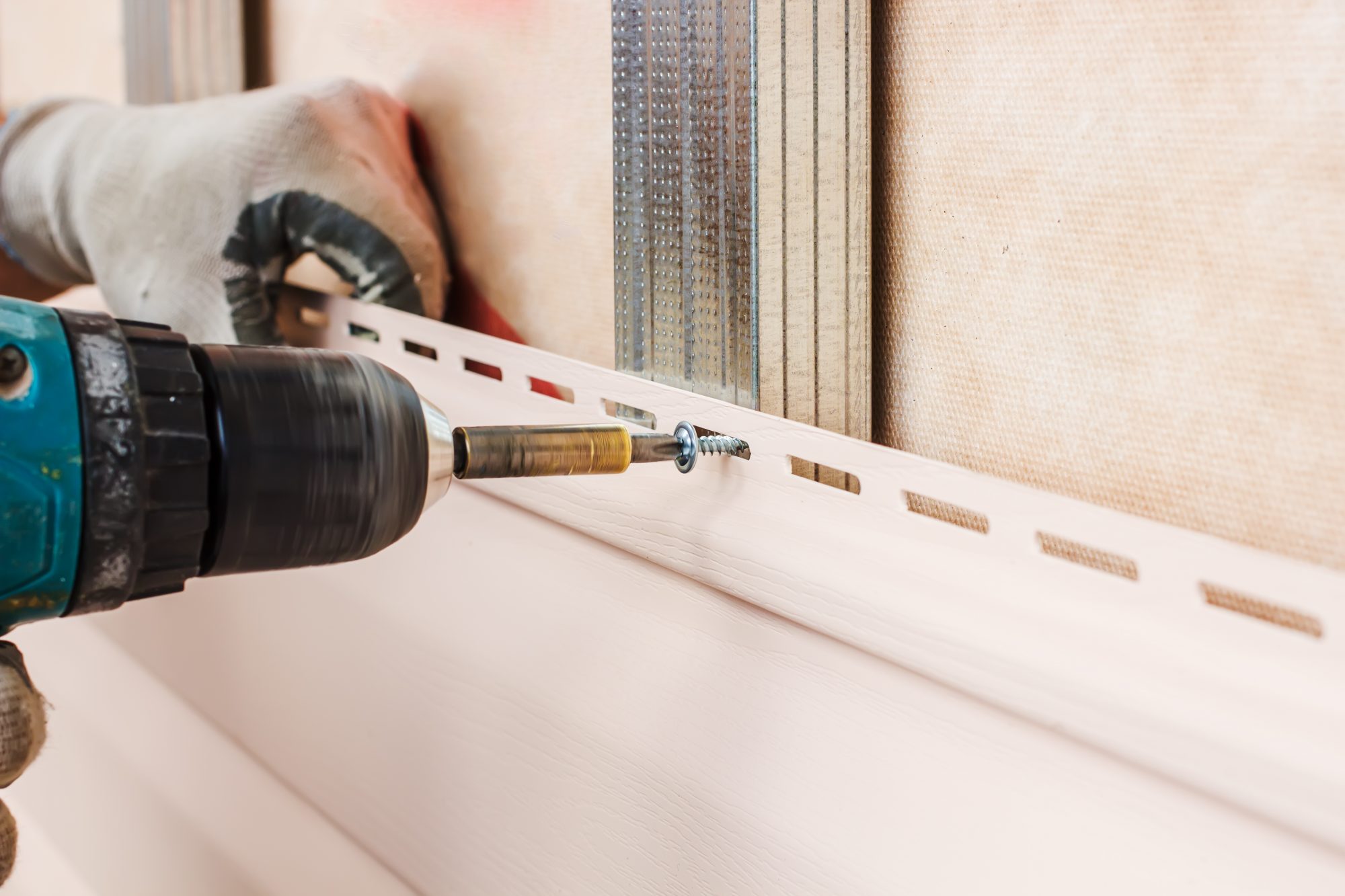 Как монтировать виниловый сайдинг